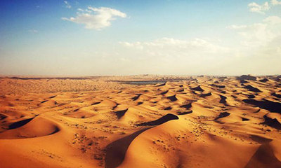 腾格里沙漠-(2).jpg
